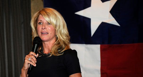 Wendy Davis considers run for Texas governor