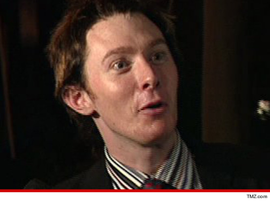 THIS CLAY AIKEN VIDEO WILL MAKE YOU FORGET ABOUT ‘AMERICAN IDOL’
