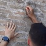 Dumbass Who Carved Initials Into Roman Colosseum Has Lame Excuse